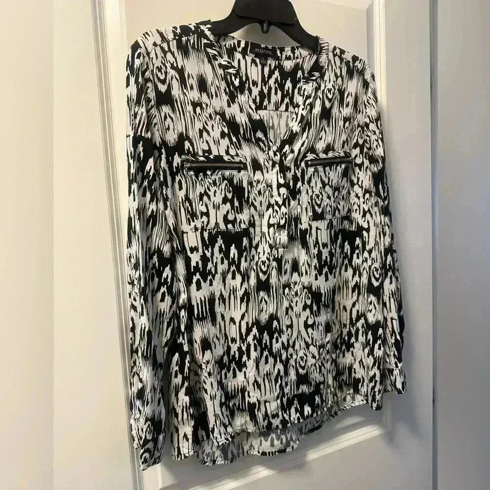 Medium Top from NOTATIONS Chic Business Casual Top - Picture 12 of 16